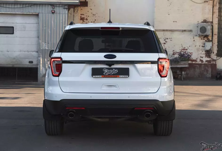 Ford Explorer. Удаление хрома и окрас в черный глянец.